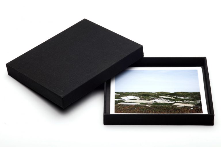 mono – caixa de polaroids